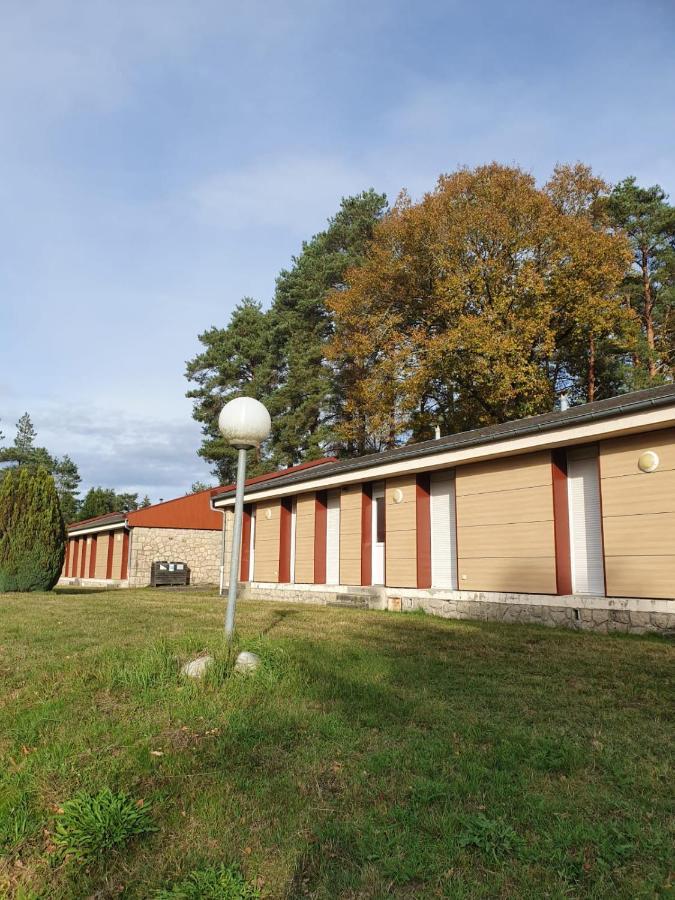 Hotel Vvf Eden Lake Egletons Exterior photo